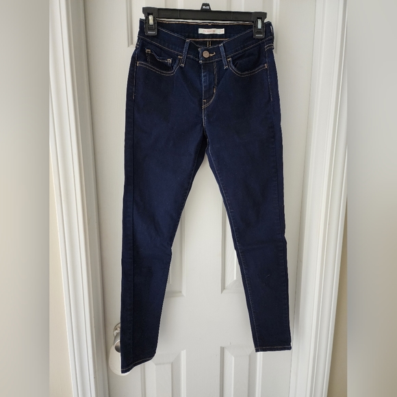 Levi Skinny Jeans - Picture 3 of 3